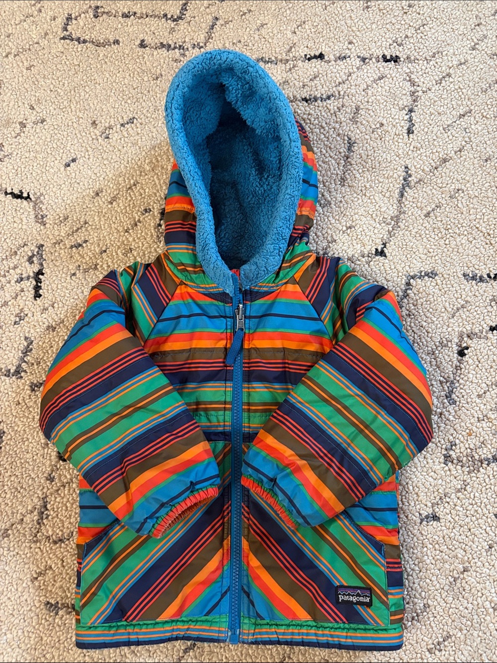 Patagonia Kids Striped Puffer Jacket in Blue, Green, Orange reversible  3T
